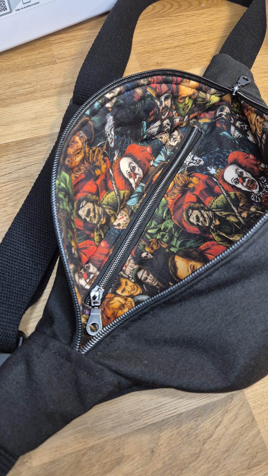 Umhängetasche mit Comic-Print-Vordertasche